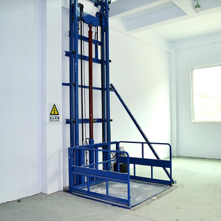 elevador de carga pequena ao ar livre de dois andares para armazém