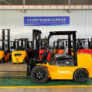 Empilhadeira Diesel 4 Ton CPCD40 - Grupo Tavol
