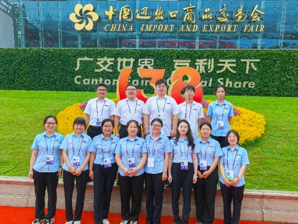 Concentre-se no primeiro dia da Feira de Cantão, os produtos Tavol estão brilhando